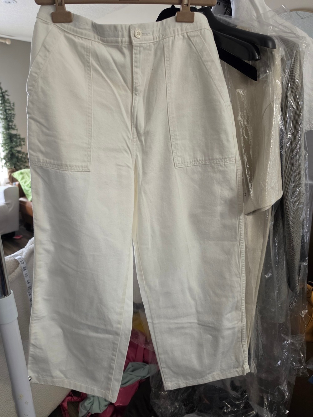 Uniqlo White Denim Pants Size Large